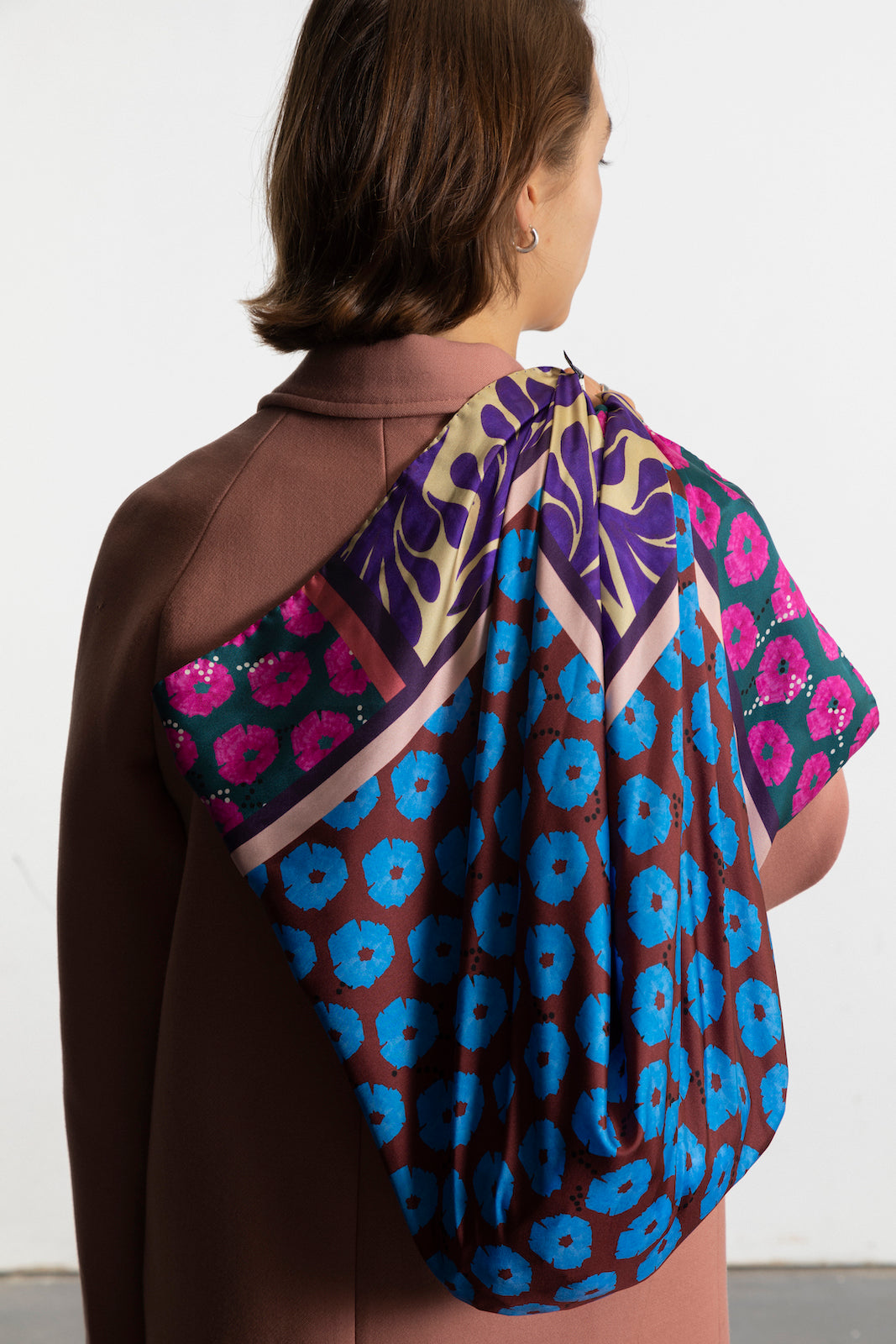 Azure silk scarf L – KAASKAS